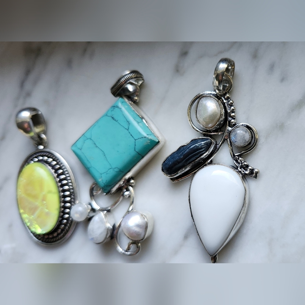 Large Pendant Bundle Sterling Plated Stamped - Picture 4 of 6